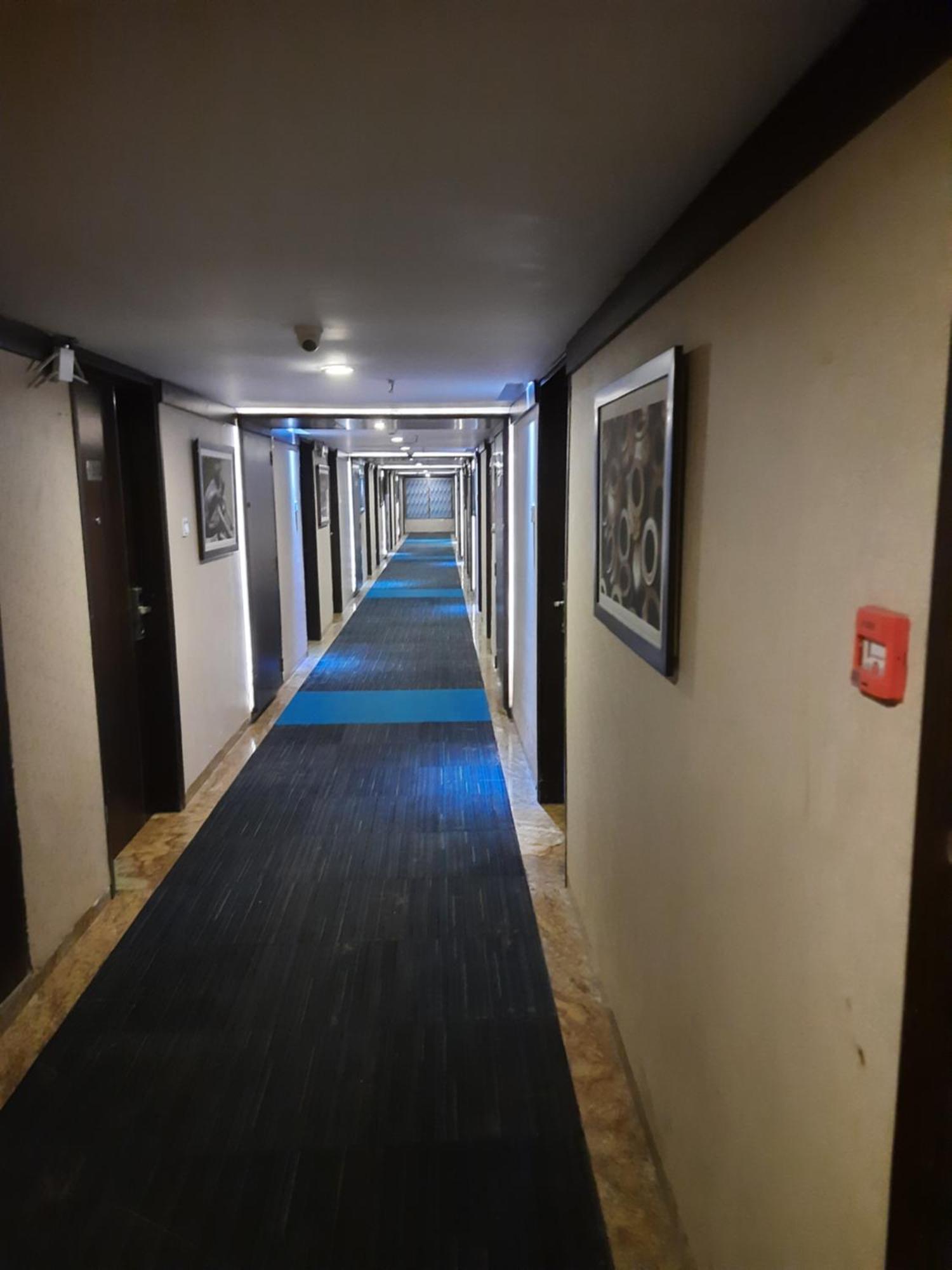 Pimpri-Chinchwad Hotel Lxia Hinjewadi - Indian Nationals Only מראה חיצוני תמונה