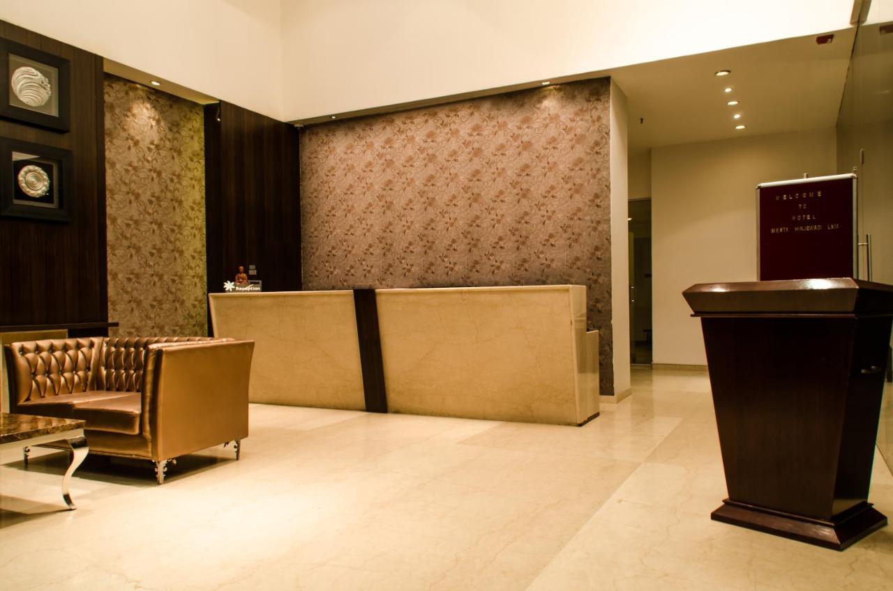Pimpri-Chinchwad Hotel Lxia Hinjewadi - Indian Nationals Only מראה חיצוני תמונה